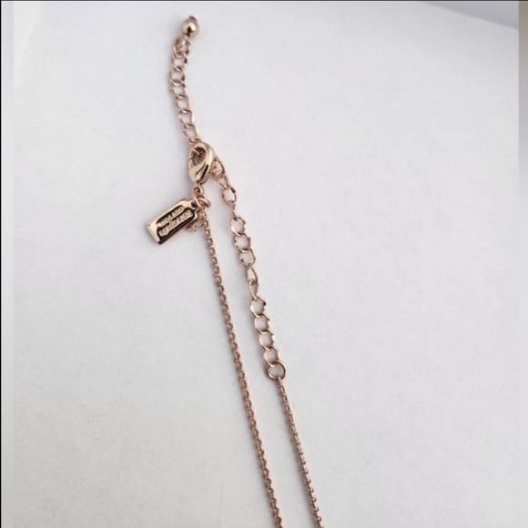 Flying Pink Piggy Necklace - Picture 14 of 16